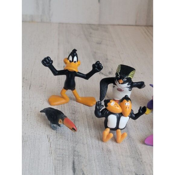 Penguin duck cartoon variety bird toy set daffy surfs up - Picture 2 of 9
